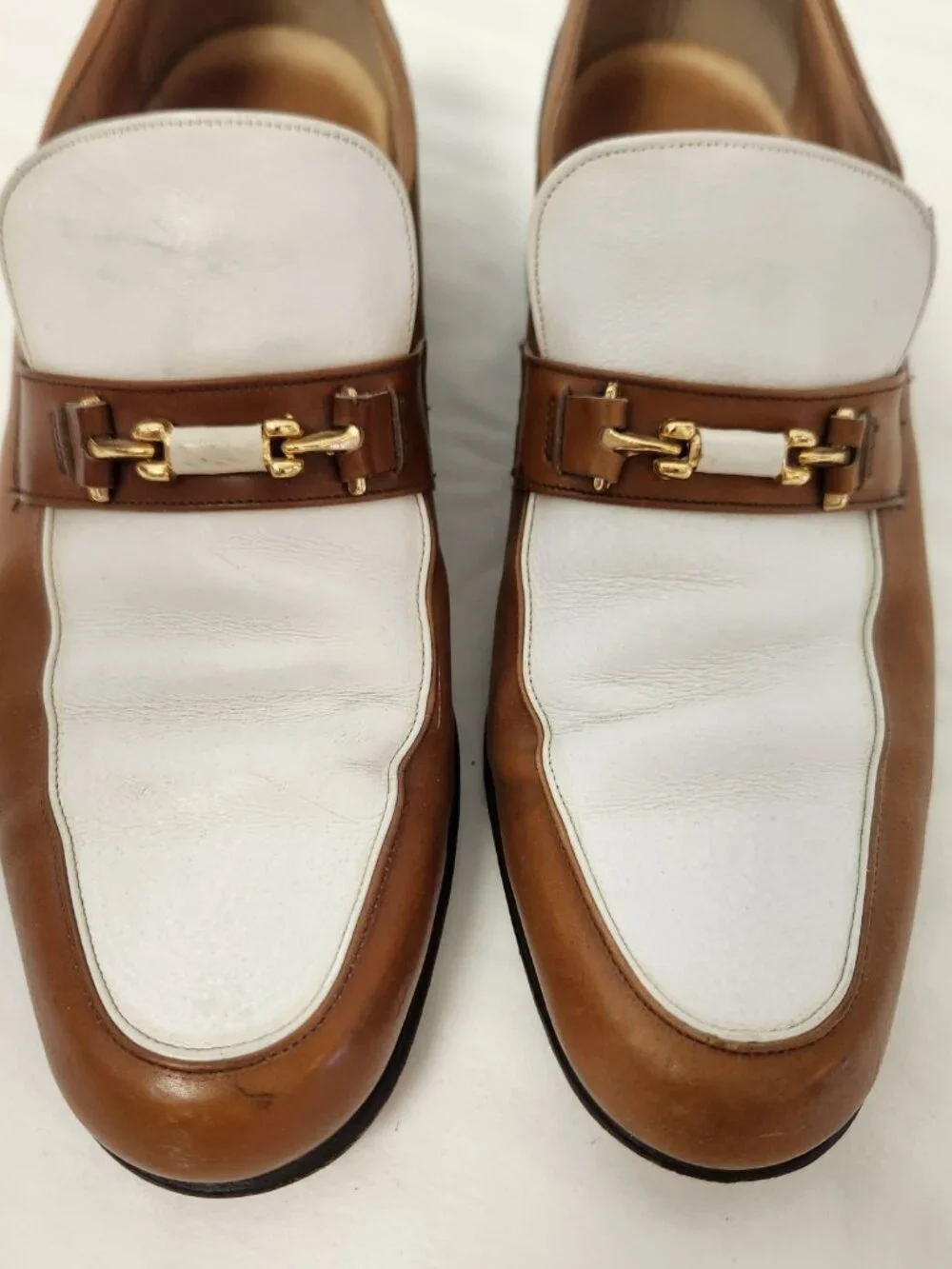 men's 1970s shoes 10.5 Florsheim Imperials two tone loafers